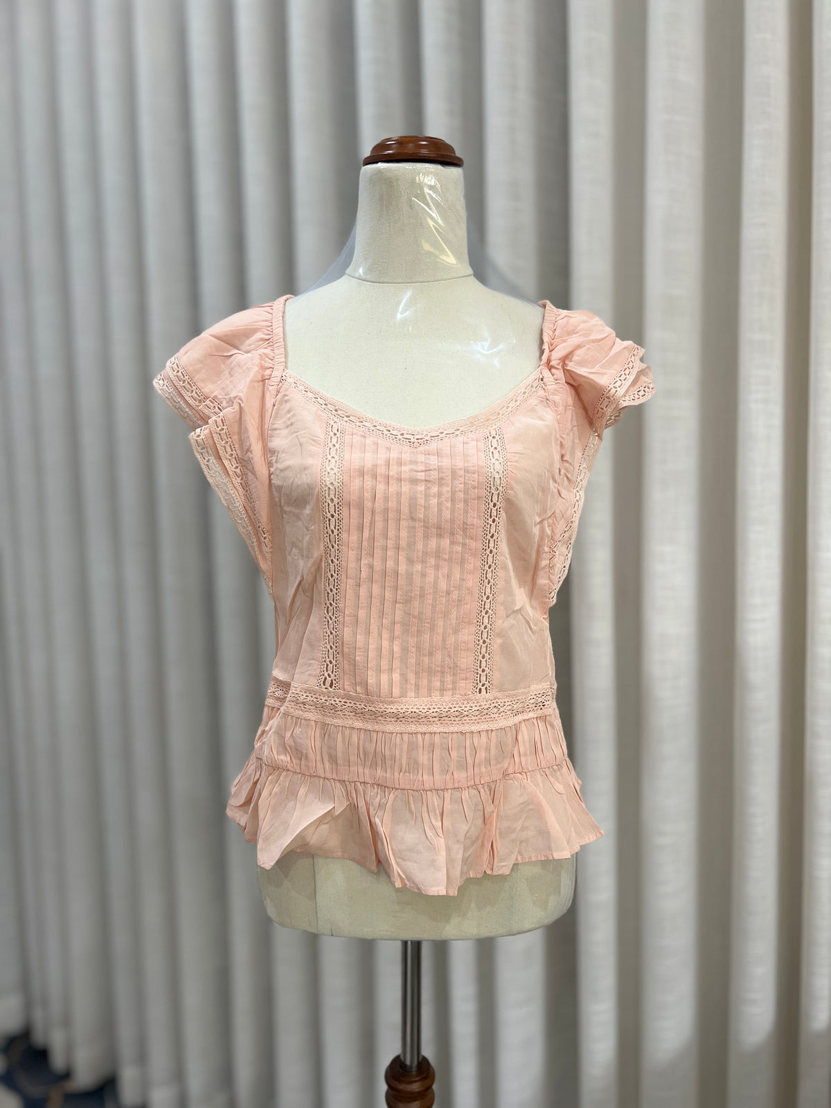 short sleeve peack top