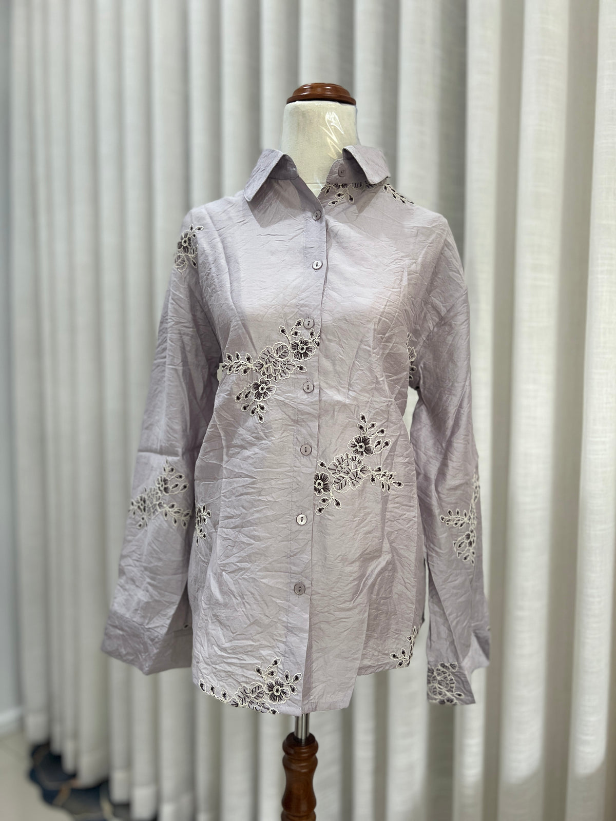 Purple embroided buttoned shirt