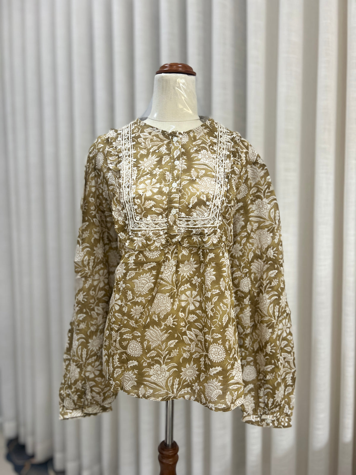 full sleeve green printed top